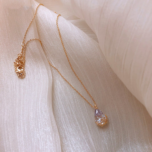 Women Crystal Waterdrop Pendant Necklace